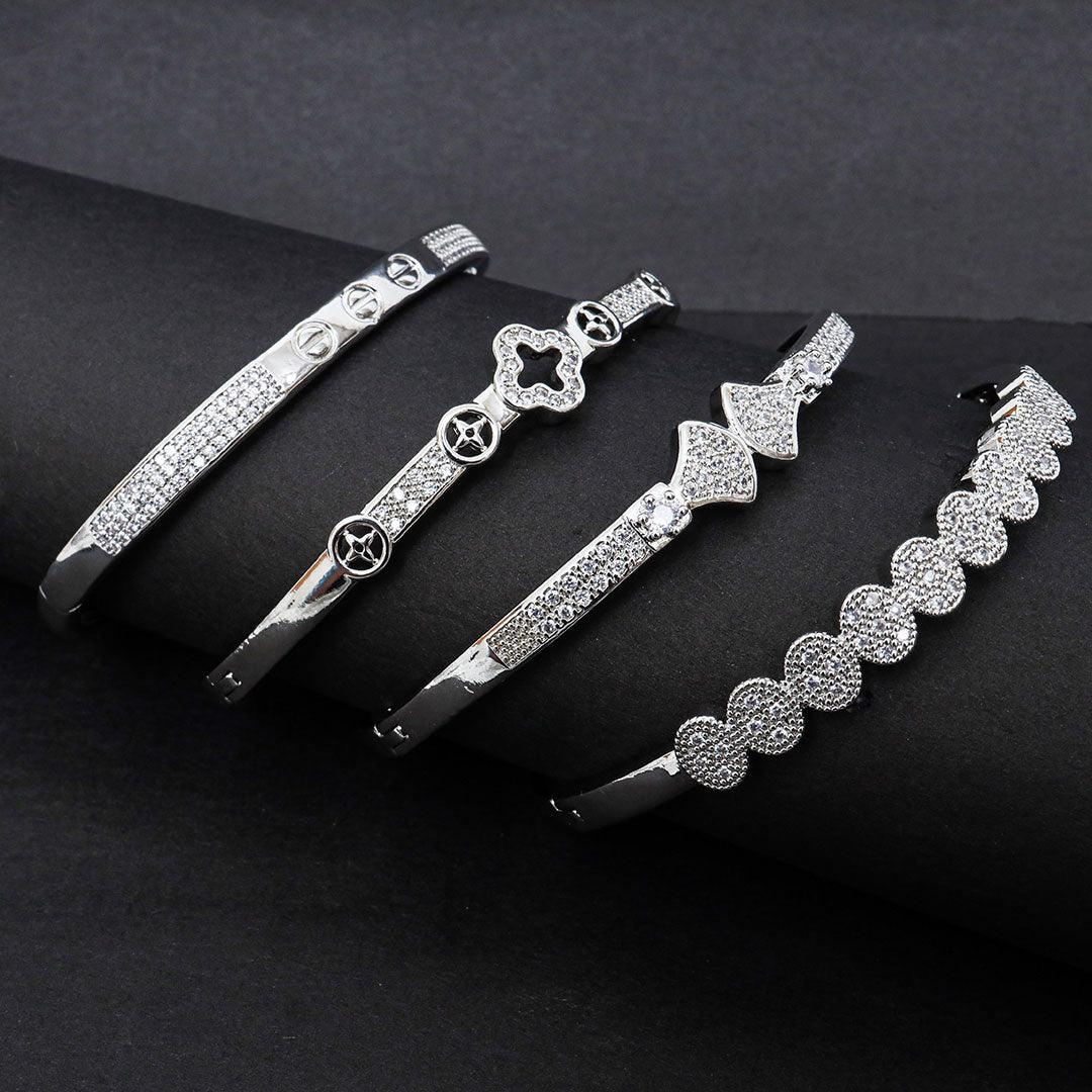 Classic Four Leaf Clove Bracelet