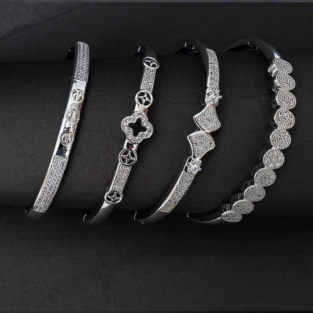 Classic Four Leaf Clove Bracelet